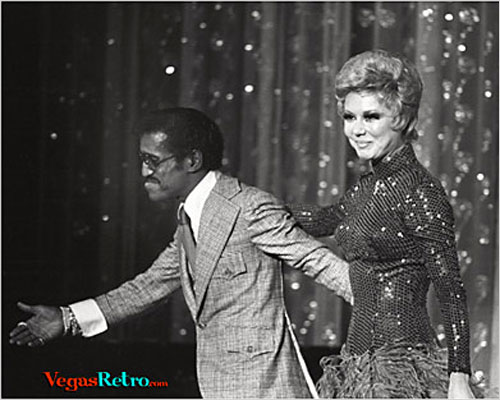 Sammy Davis & Mitzi Gaynor at Entertainment awards in Las Vegas 1-973