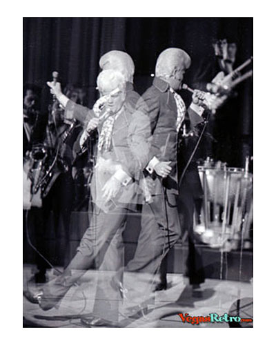 Photo of Wayne Cochran at the las Vegas Hilton